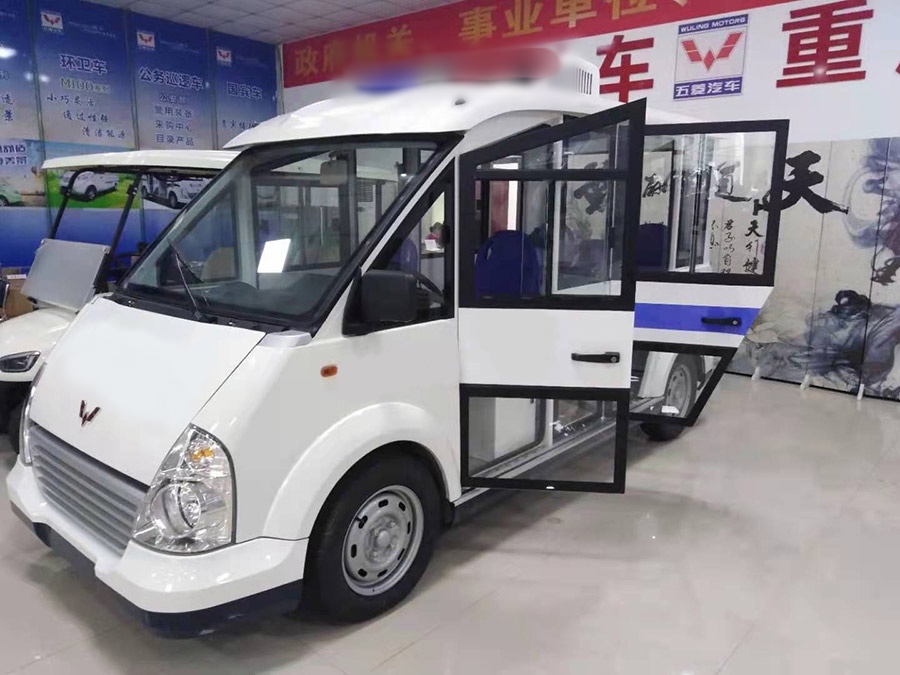 大型挖掘机 EC-600